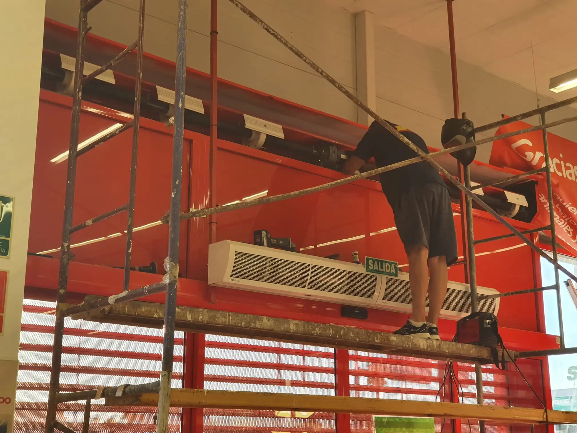 instalacion de puertas automaticas Novelda